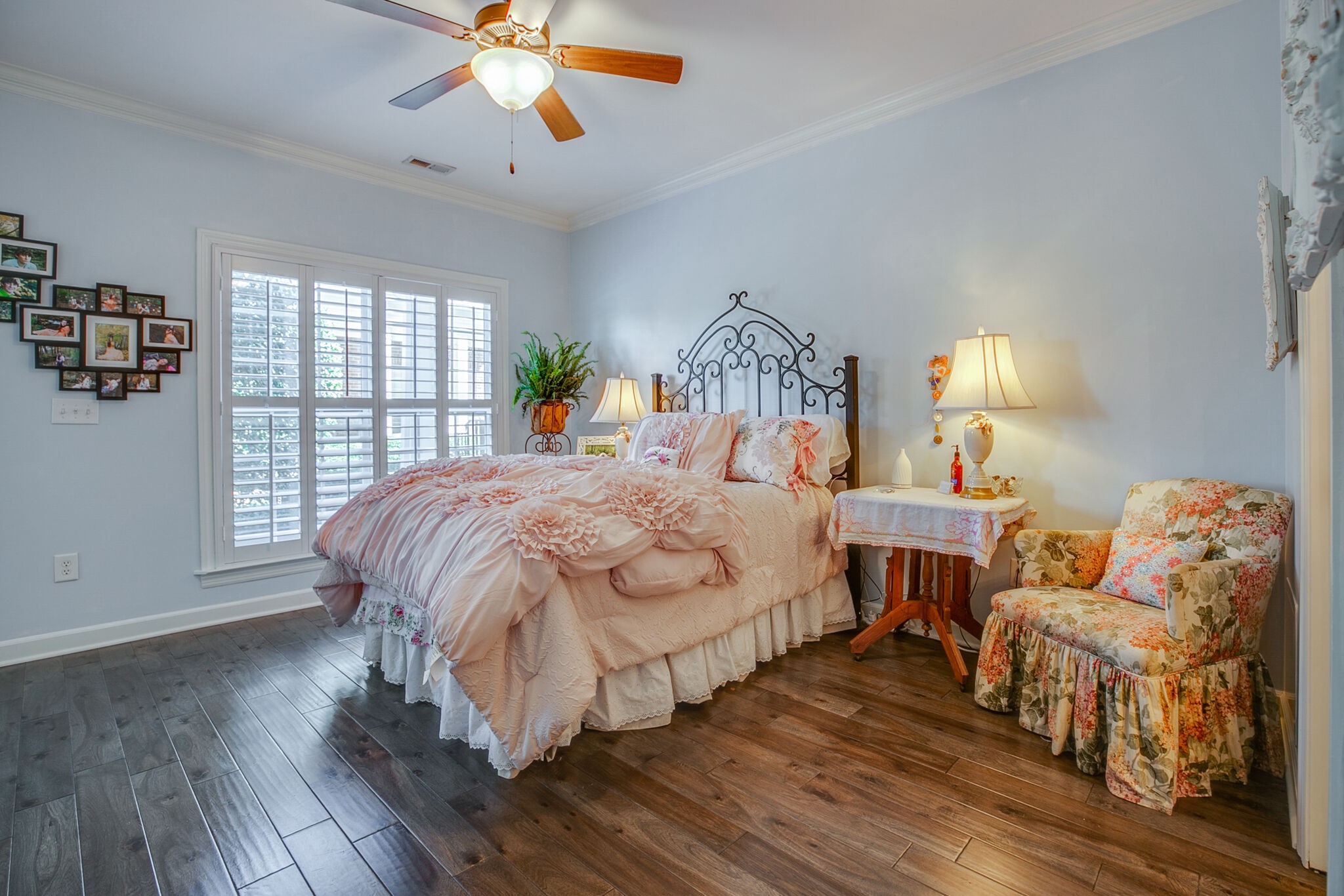 136 Ormesby Place Franklin, TN 37064 - Photo 32 of 41 a spacious bedroom with a bed and a chandelier