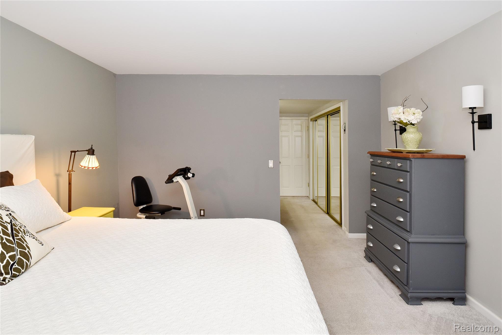 1635 Huntington Park, Unit A Rochester, MI 48309 - Photo 20 of 41 Primary Bedroom - Lots of Space