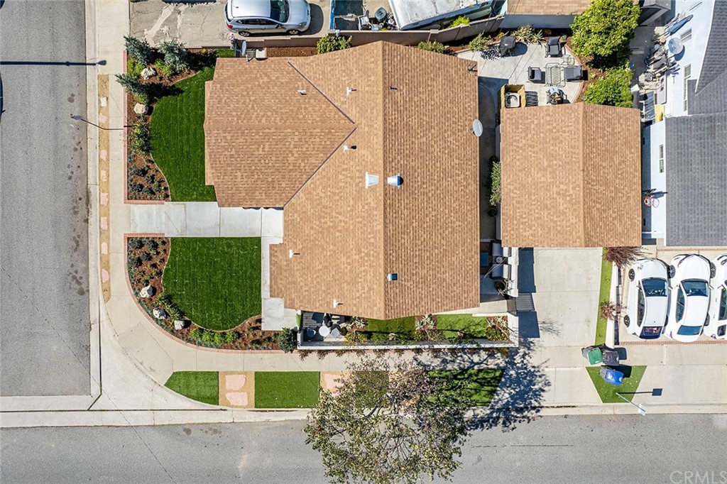 525 East 246th Street Carson, CA 90745 - Photo 41 of 41 an aerial view of a house with a garden and plants