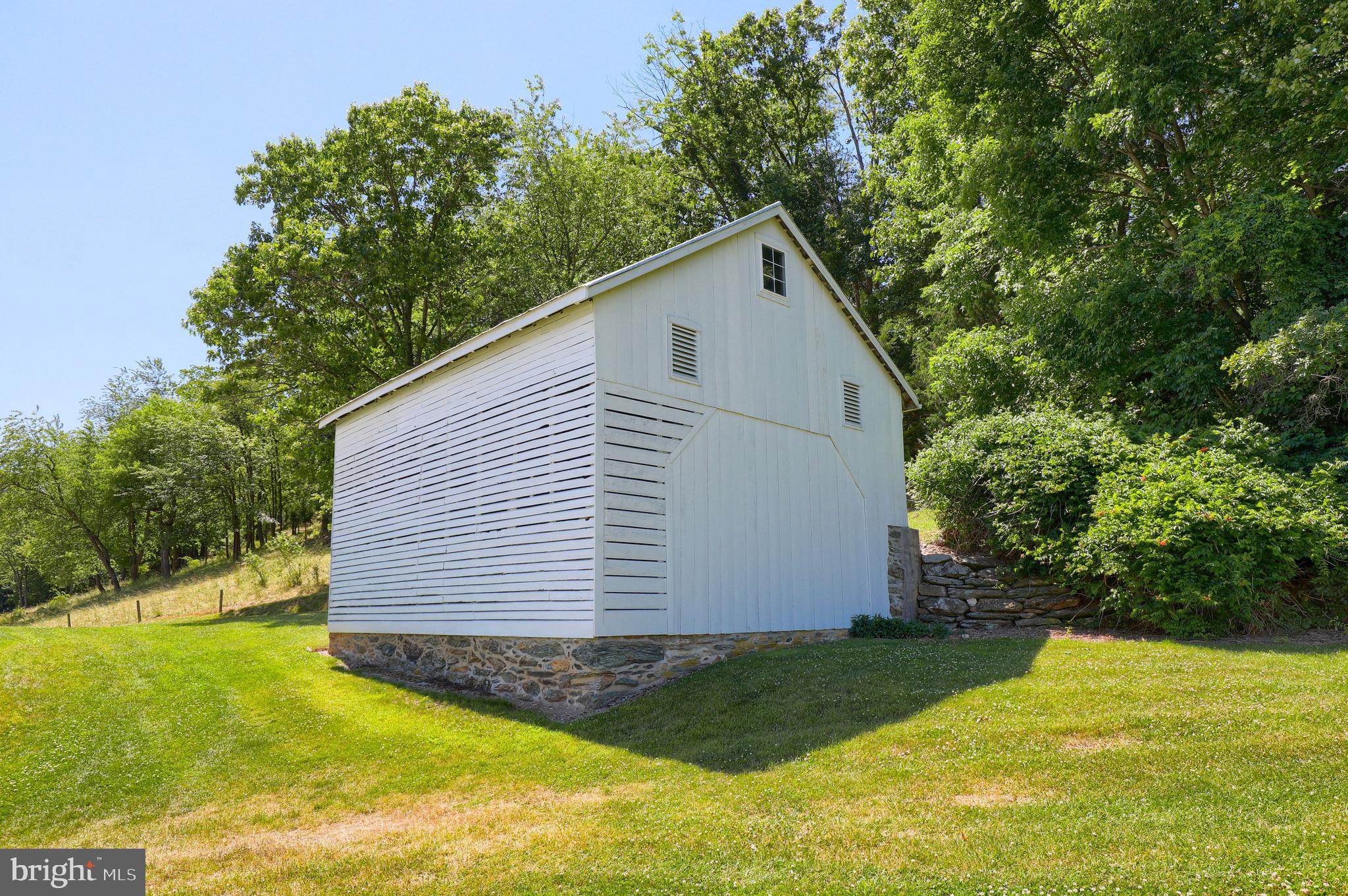 1486 West Springfield Road Seven Valleys, PA 17360 - Photo 29 of 34 Gallery Image 29
