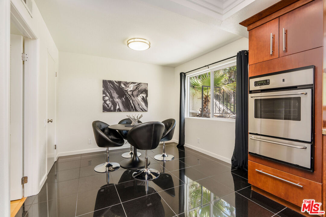 2041 Roscomare Road Los Angeles, CA 90077 - Photo 13 of 46