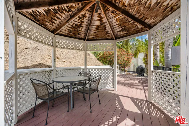 $6,995 | 2041 Roscomare Road, Los Angeles, CA 90077