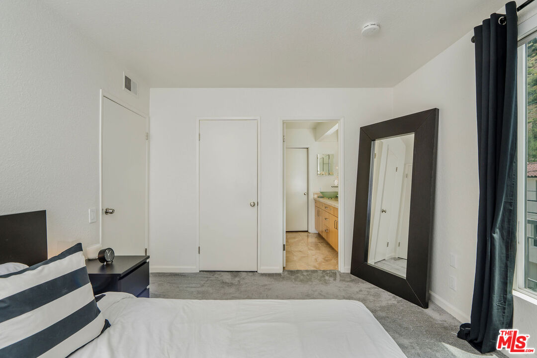 2041 Roscomare Road Los Angeles, CA 90077 - Photo 34 of 46