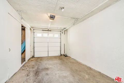 $6,995 | 2041 Roscomare Road, Los Angeles, CA 90077