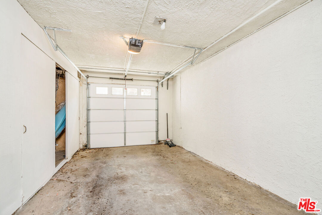 2041 Roscomare Road Los Angeles, CA 90077 - Photo 41 of 46