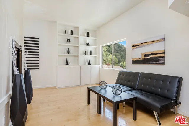 $6,995 | 2041 Roscomare Road, Los Angeles, CA 90077