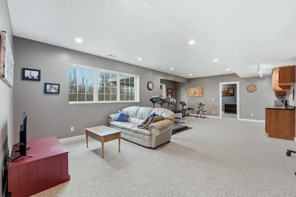$524,900 | 110 Bagpipers Way, Angola, IN 46703