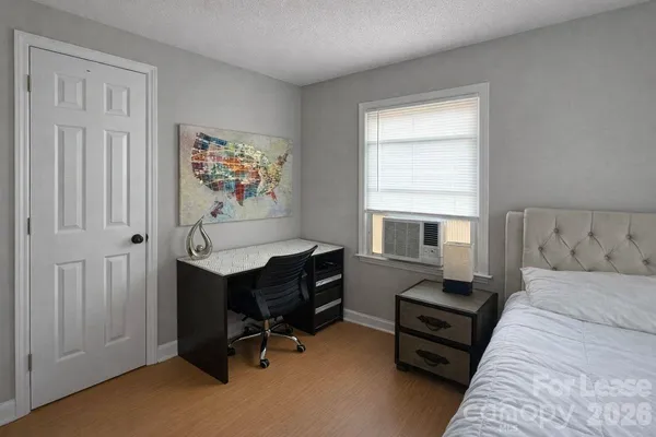 $1,290 | 316 Skyland Avenue, Charlotte, NC 28205