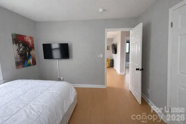 $1,290 | 316 Skyland Avenue, Charlotte, NC 28205