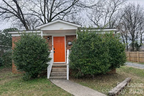 $1,290 | 316 Skyland Avenue, Charlotte, NC 28205