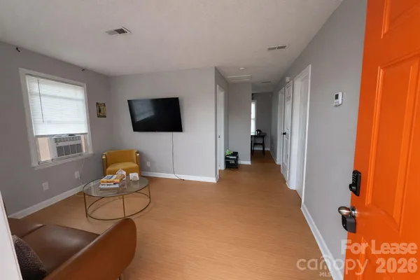 $1,290 | 316 Skyland Avenue, Charlotte, NC 28205