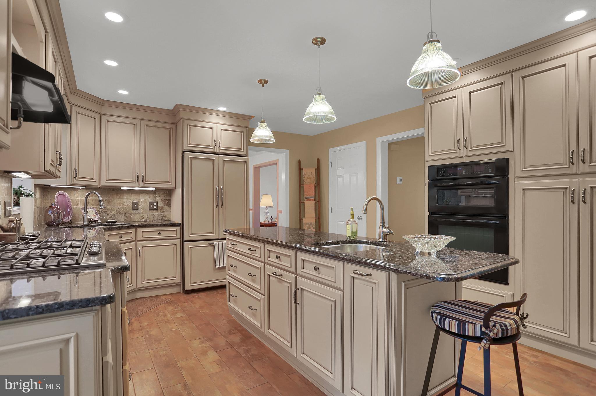 110 Abbey Road New Freedom, PA 17349 - Photo 11 of 59 Gallery Image 11