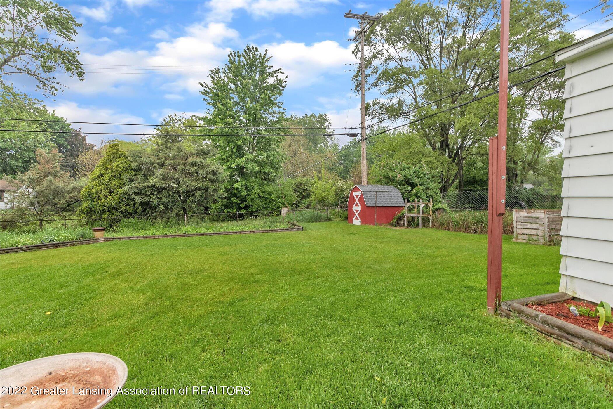 3100 Reo Road Lansing, MI 48911 - Photo 37 of 40 Backyard
