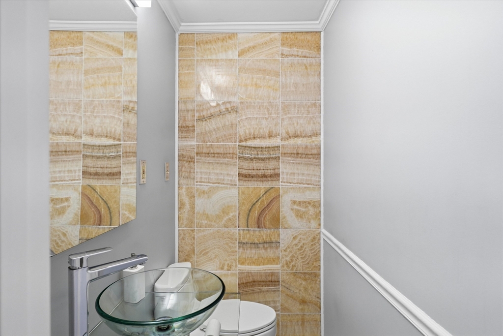 11 Alison Way Andover, MA 01810 - Photo 19 of 37 Gallery Image 19