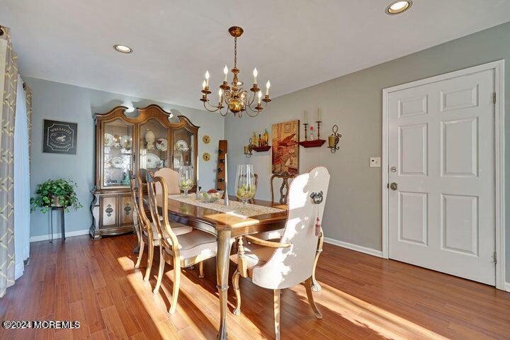 13 Old Mill Road Holmdel, NJ 07733 - Photo 11 of 27 Din rm