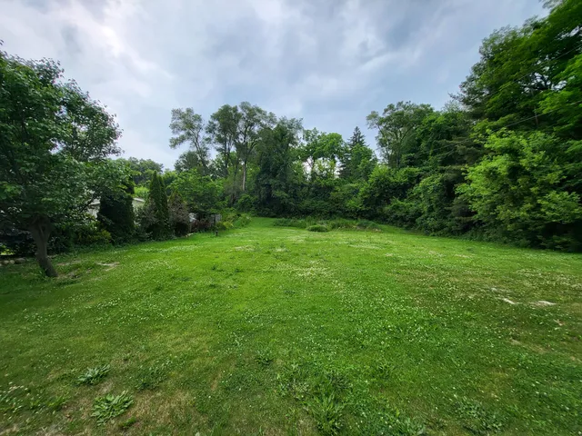 $94,900 | W1250 Beach Road, East Troy, WI 53120