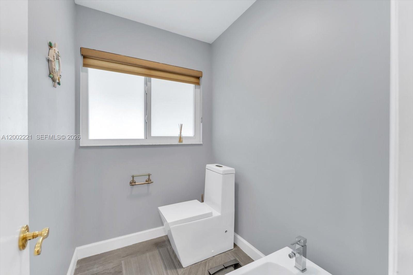 9941 Southwest 143rd Street Miami, FL 33176 - Photo 22 of 48 Private W/C & bidet room