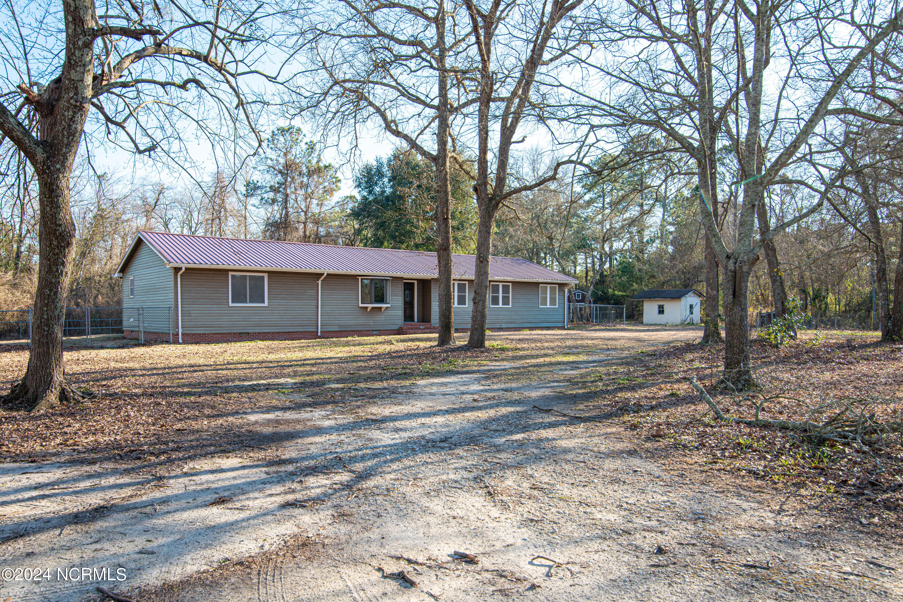 531 Fowler Manning Road Richlands, NC 28574 - Photo 28 of 35 DSC_9316 (1)