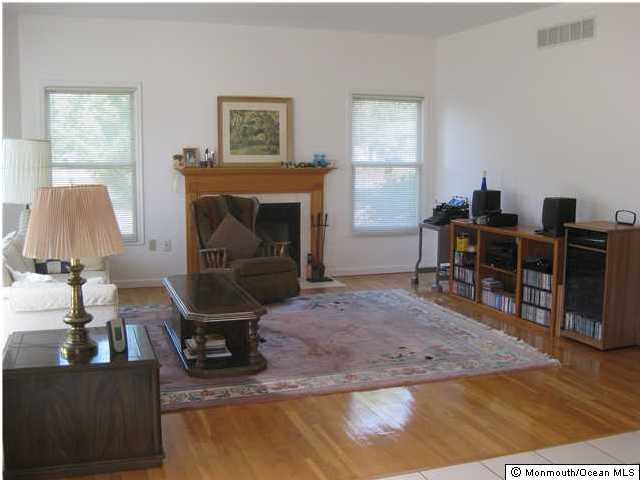 6 Bryce Road Holmdel, NJ 07733 - Photo 3 of 3 Additional Photo