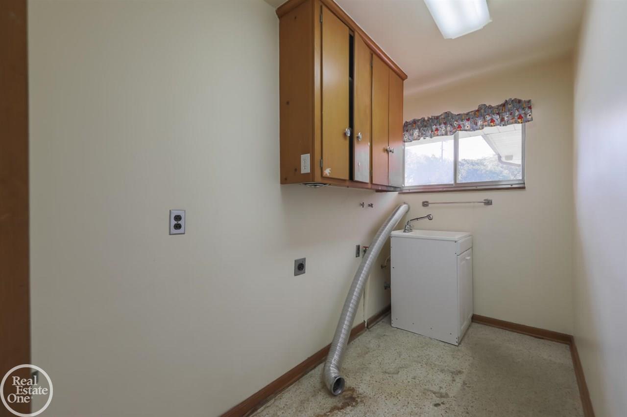 324 Moross Road Grosse Pointe Farms, MI 48236 - Photo 15 of 47
