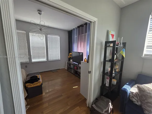 $1,900 | 1027 Pennsylvania Avenue, Unit 304, Miami Beach, FL 33139