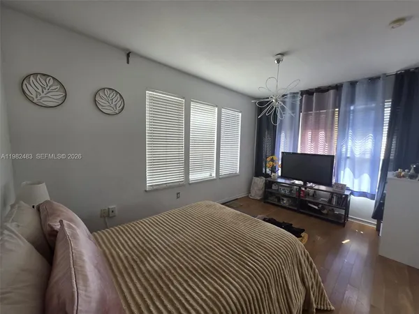 $1,900 | 1027 Pennsylvania Avenue, Unit 304, Miami Beach, FL 33139