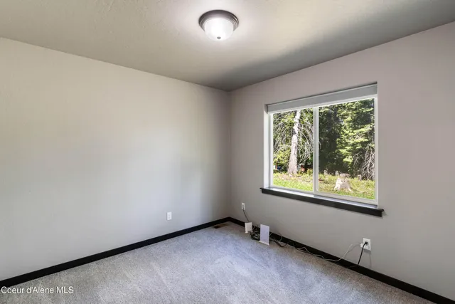 $531,000 | 1279 Gypsy Bay Road, Sagle, ID 83860