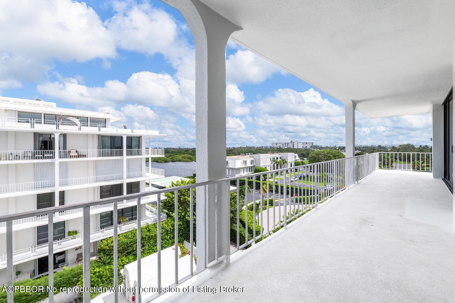 2150 Ibis Isle Road, Unit PH 4 Palm Beach, FL 33480 - Photo 27 of 34 2150 Ibis Isle Rd PH4 Palm-large-026-028