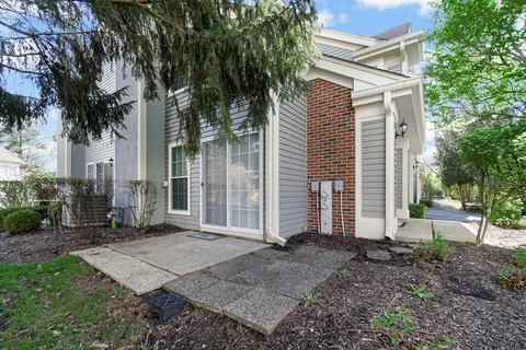 $359,999 | 1261 Old Mill Lane, Elk Grove Village, IL 60007