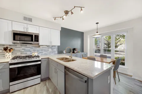 $359,999 | 1261 Old Mill Lane, Elk Grove Village, IL 60007