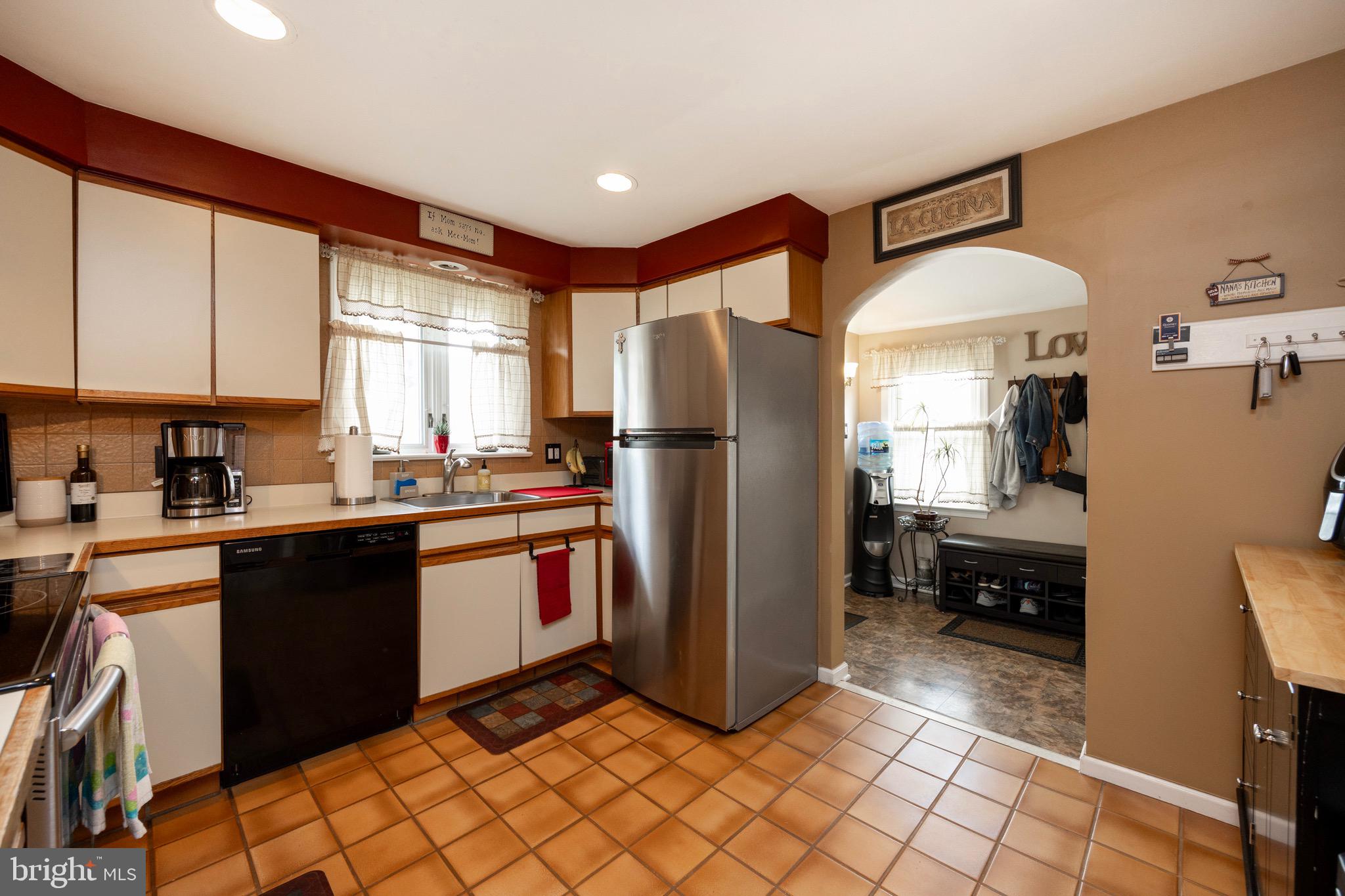121 Reiffs Mill Road Ambler, PA 19002 - Photo 8 of 34 Gallery Image 8
