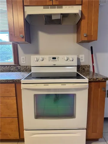 $1,900 | 83 Farnum Pike, Smithfield, RI 02917