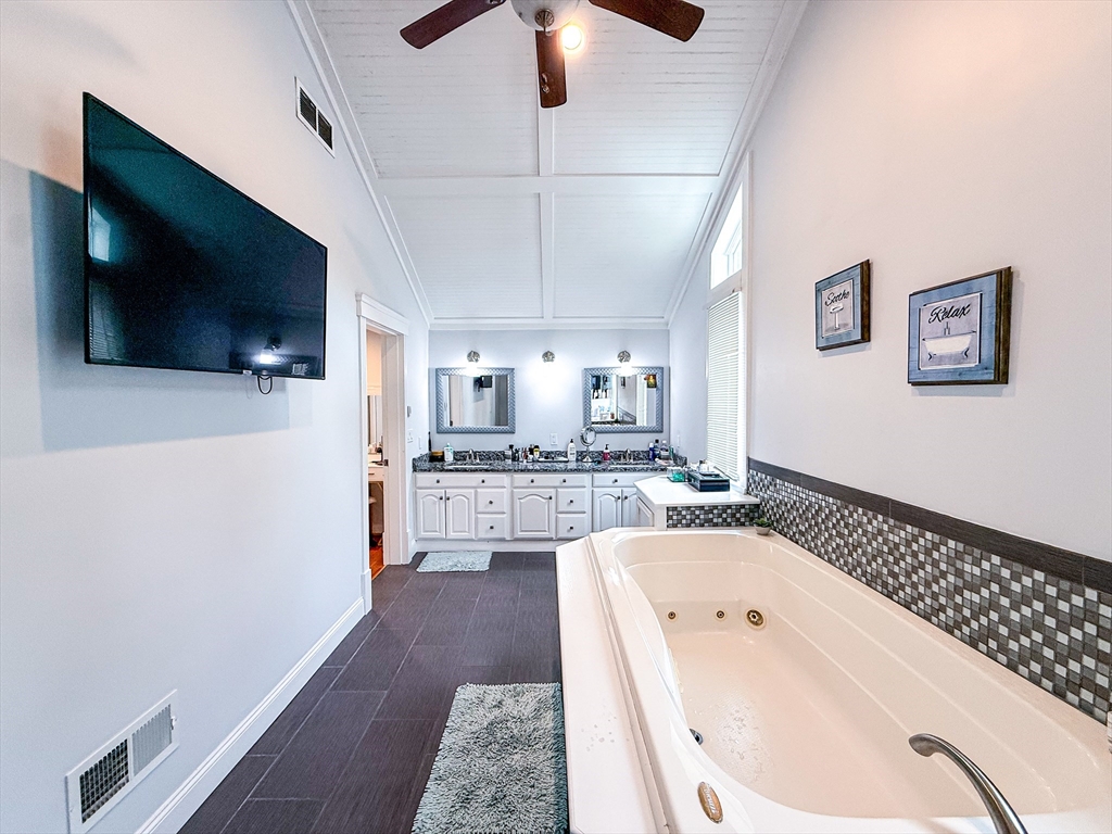 31 Jefferson Road Northborough, MA 01532 - Photo 23 of 42