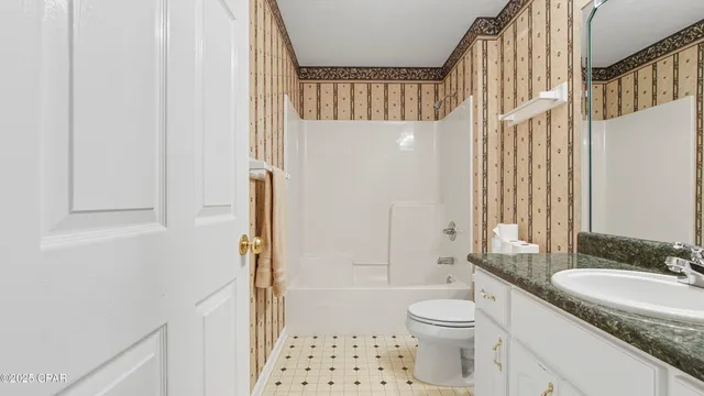 $369,900 | 127 Spikes Road, Panama City, FL 32409