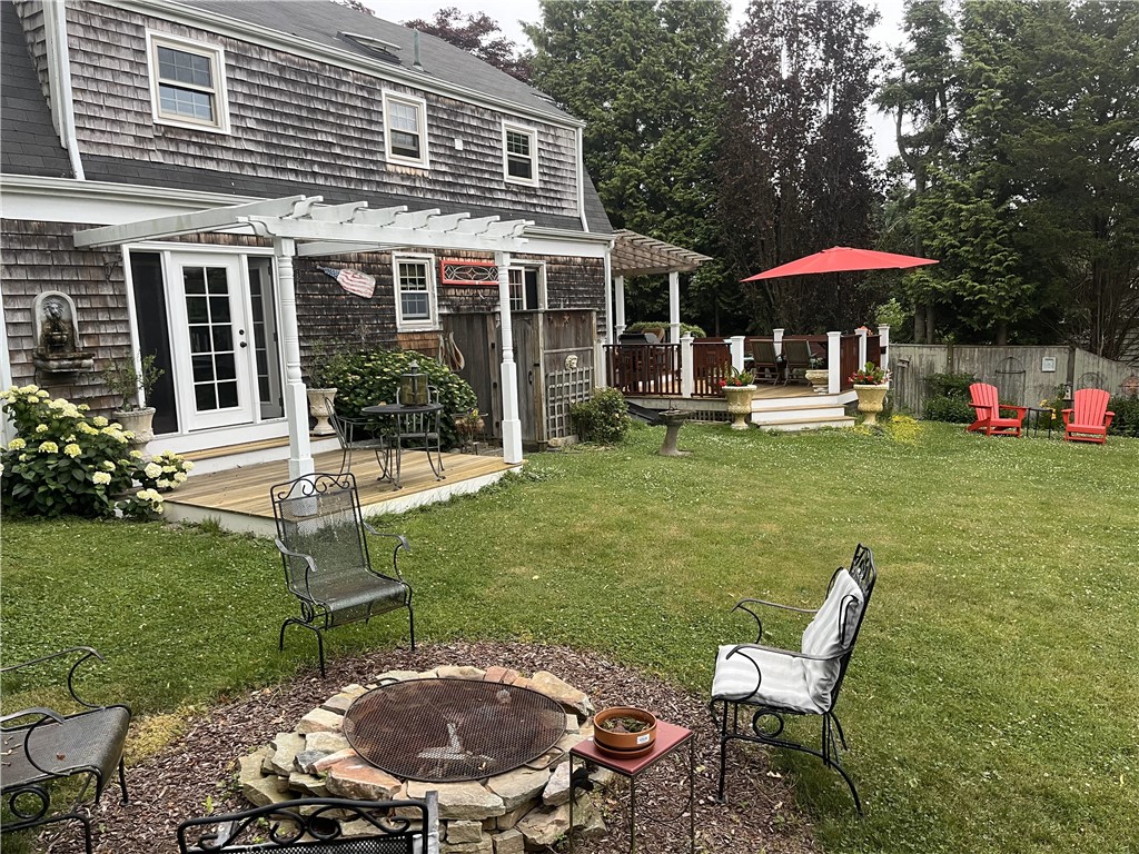 7 Boulevard East Middletown, RI 02842 - Photo 20 of 23