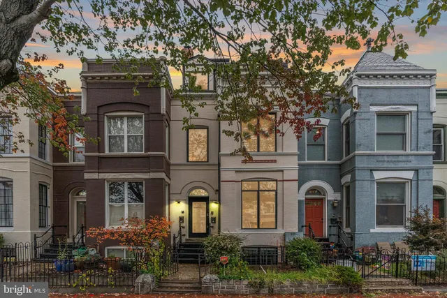 $4,000 | 652 L Street Northeast, Unit 1, Washington, DC 20002