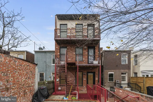 $4,000 | 652 L Street Northeast, Unit 1, Washington, DC 20002