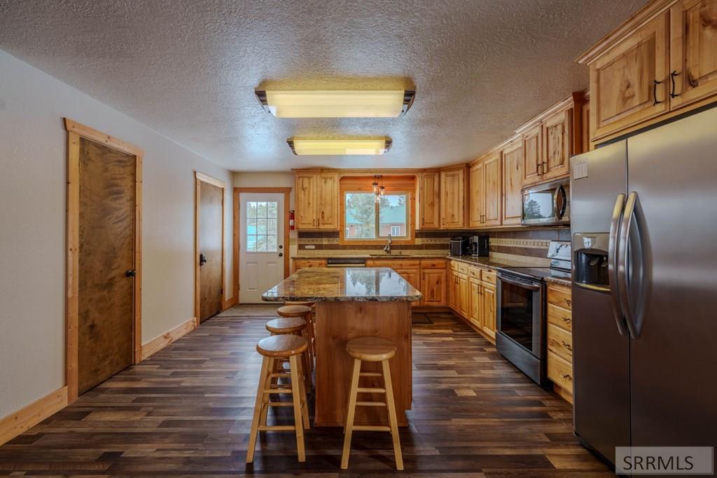 4214 Shoshone Road Island Park, ID 83429 - Photo 9 of 42