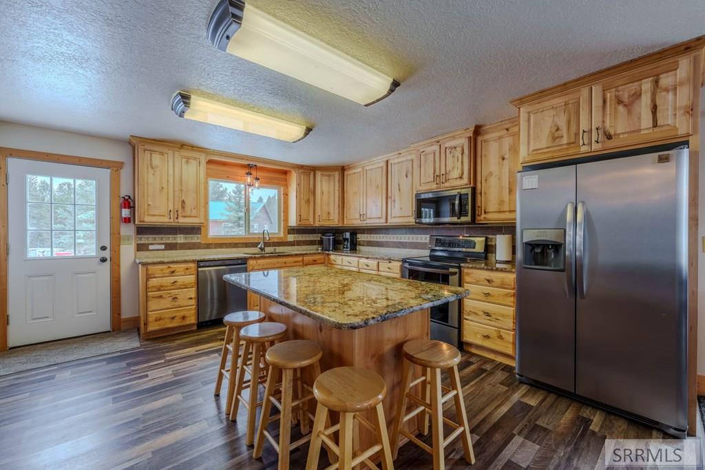 4214 Shoshone Road Island Park, ID 83429 - Photo 10 of 42