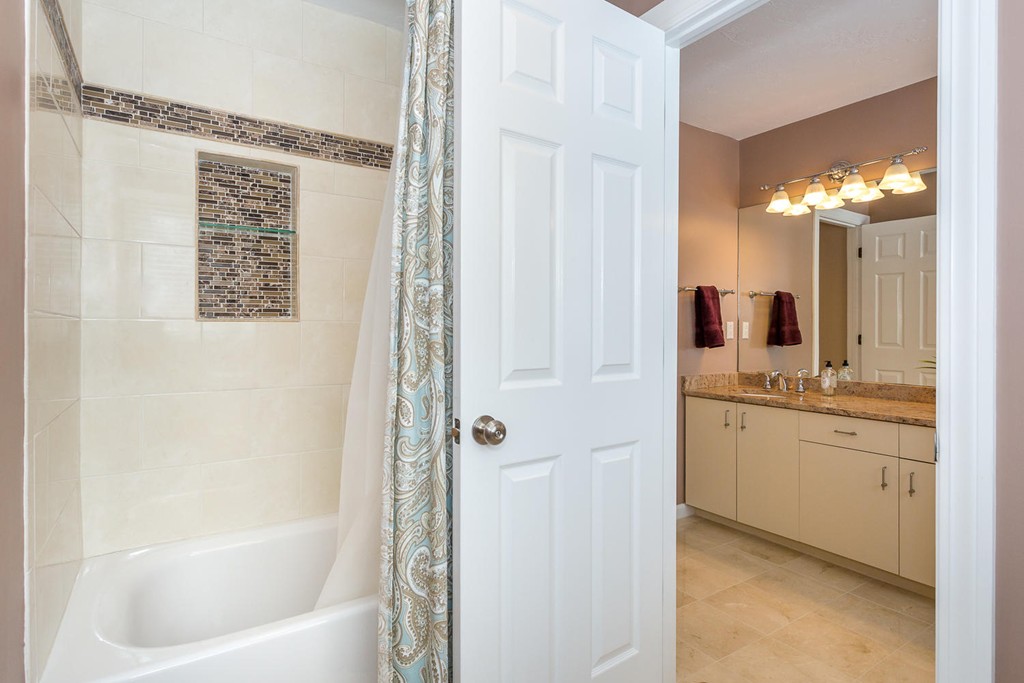 9 Kings Road Sharon, MA 02067 - Photo 23 of 30