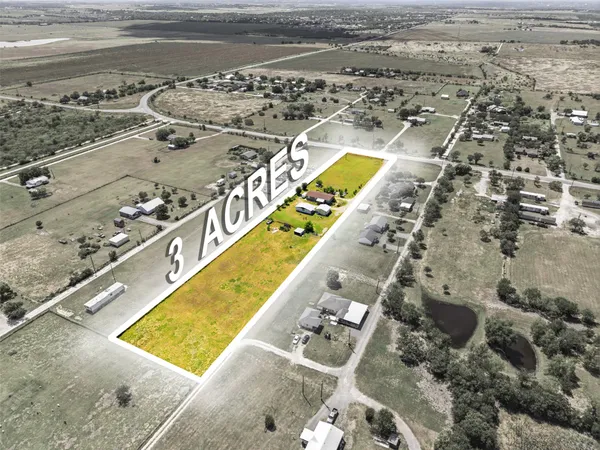 $369,500 | 5904 Farm To Market Road 621, Martindale, TX 78655