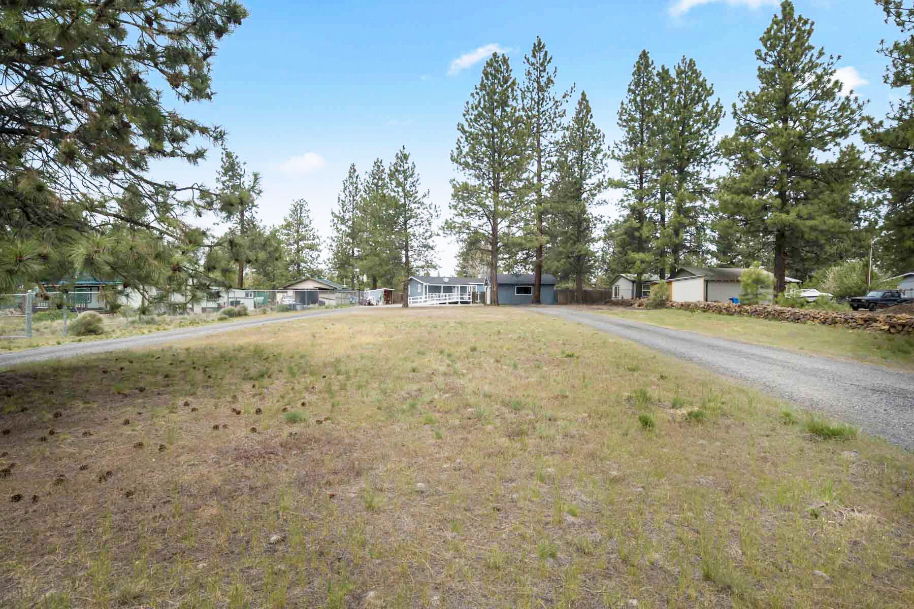 60281 Cinder Butte Road Bend, OR 97702 - Photo 35 of 38 JH5_7008