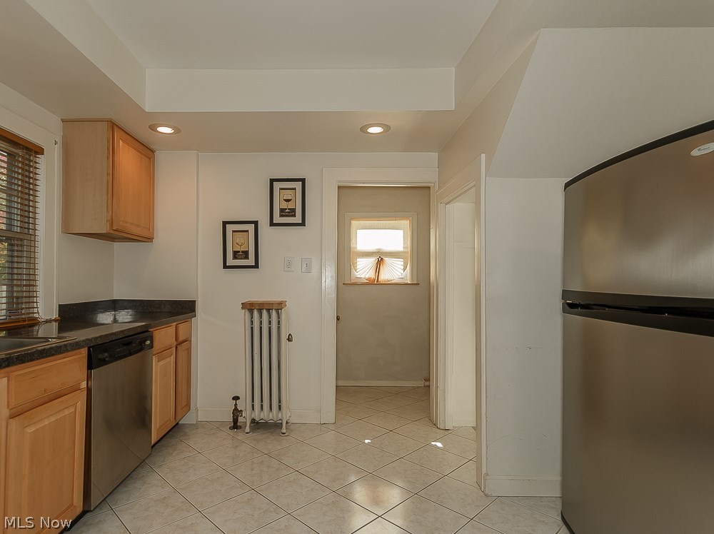 3170 Sycamore Road Cleveland, OH 44118 - Photo 12 of 28