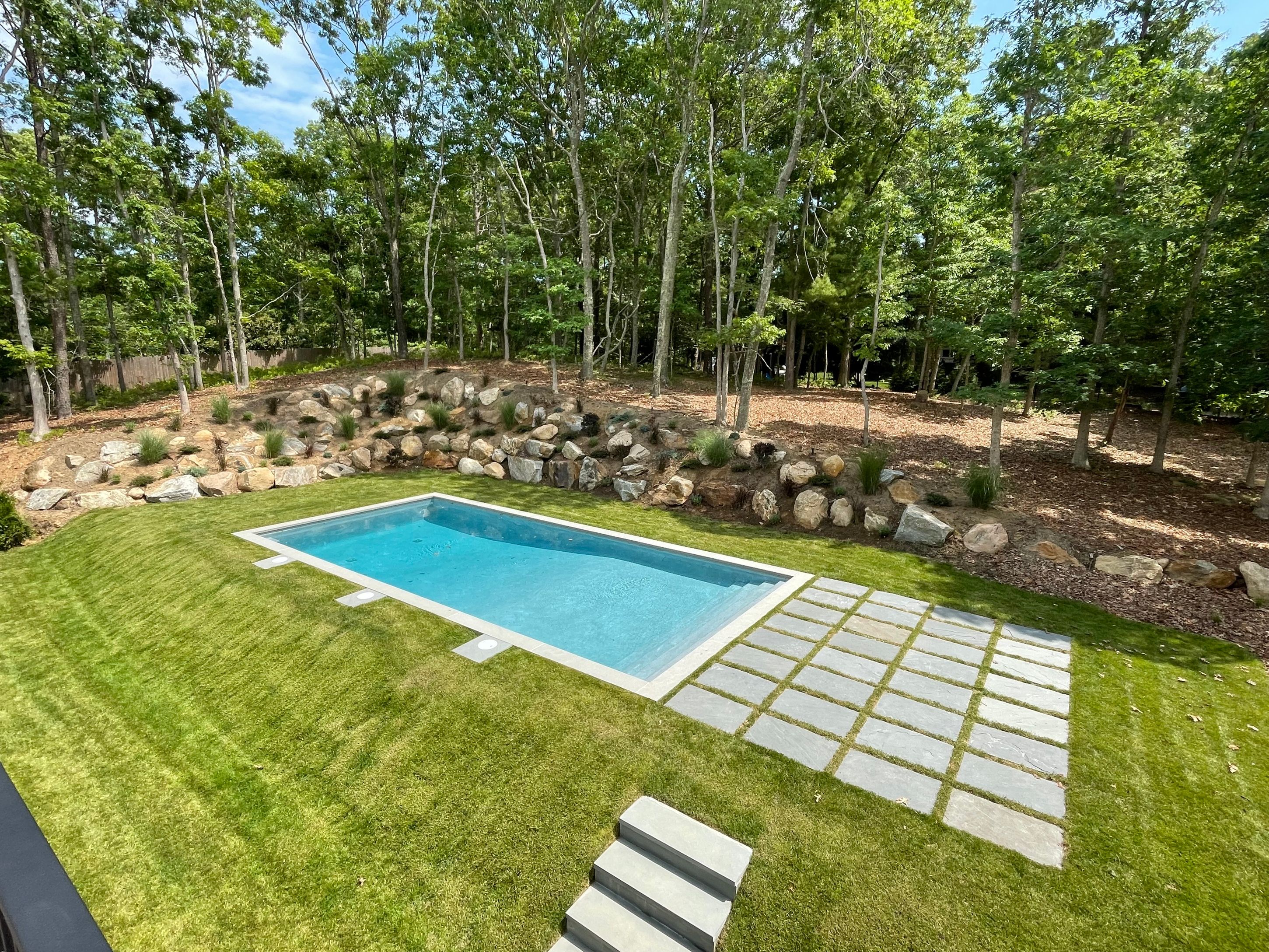 18 Barnes Avenue East Hampton, NY 11937 - Photo 33 of 35