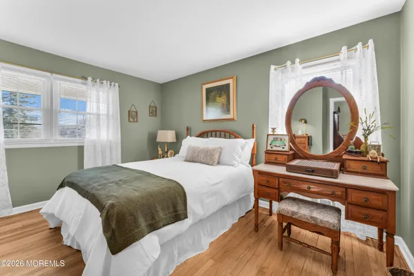 $979,900 | 1 Lake Ontario Lane, Morganville, NJ 07751