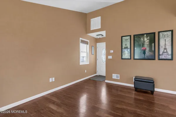 $979,900 | 1 Lake Ontario Lane, Morganville, NJ 07751