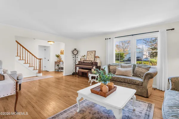 $979,900 | 1 Lake Ontario Lane, Morganville, NJ 07751