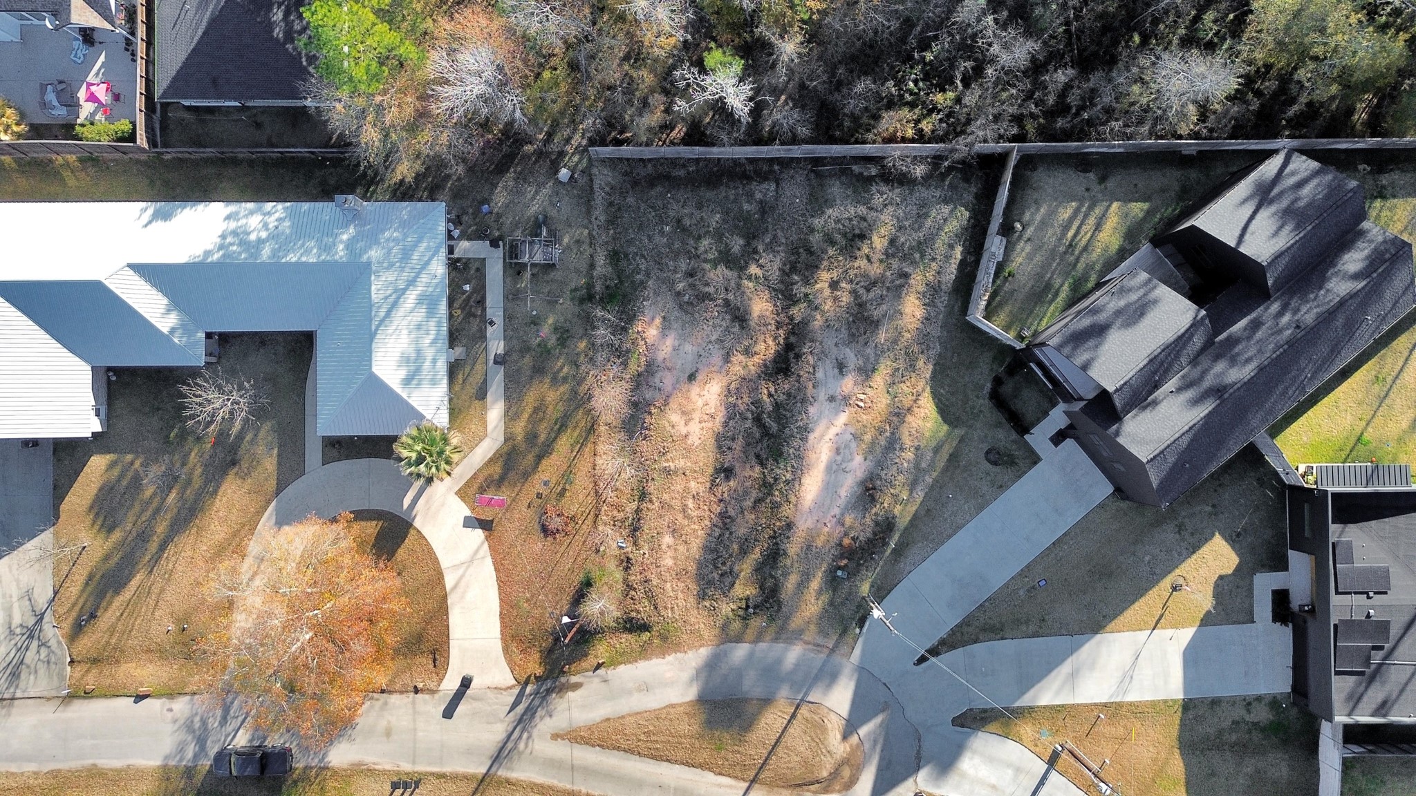 10932 Bluebird Place Conroe, TX 77385 - Photo 3 of 21