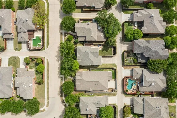 $585,000 | 6941 Single Creek Trail, Frisco, TX 75035