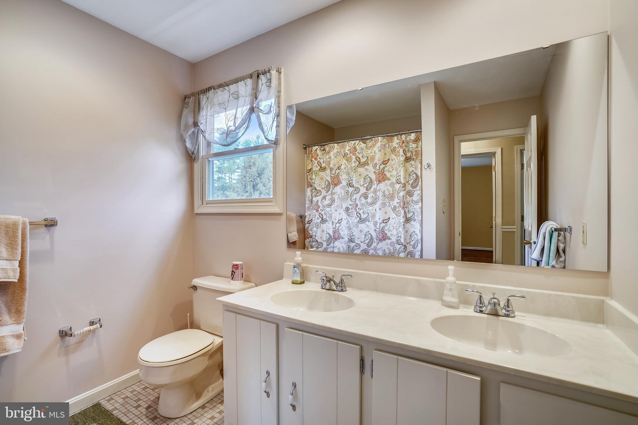 8539 Edenton Road Fulton, MD 20759 - Photo 32 of 39 Upper hall bath